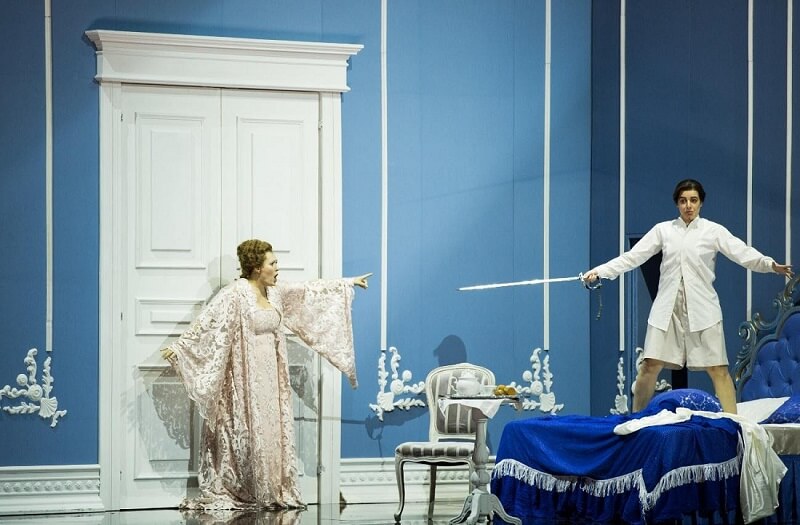 Cena da opera 'O cavaleiro da rosa', de Strauss, no Theatro Municipal de São Paulo Cena da opera 'O cavaleiro da rosa', de Strauss, no Theatro Municipal de São Paulo
