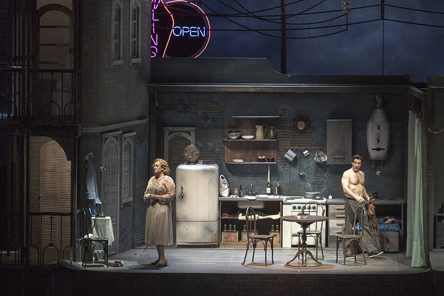 Cena de 'Um bonde chamado desejo', de André Previn, no Teatro Colón [Divulgação]