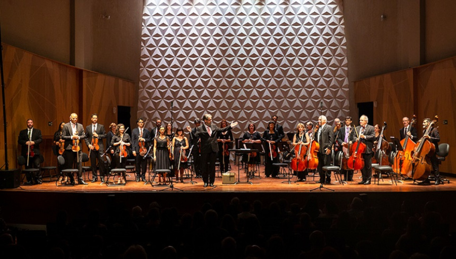 Orquestra Sinfônica da UFRJ com o maestro André Cardoso [Divulgação]
