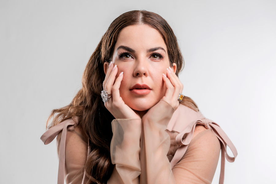 A soprano Camila Titinger [Divulgação/Keiny Andrade]