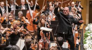 Filarmônica de Nova York sob direção de Jaap van Zweden [divulgação / Chris Lee]