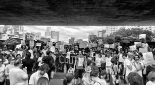 Manifestação teve início na vão do Masp, na Avenida Paulista [Revista CONCERTO/ Leonardo Martinelli]