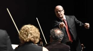 O maestro Roberto Tibiriçá [Divulgação/Kraw Penas]