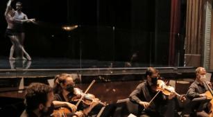 Ensaio de bailarinos da São Paulo Companhia de Dança no Theatro São Pedro [Divulgação]
