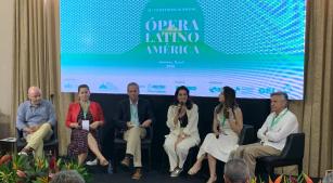 Debate durante a 16ª Conferência Anual da Ópera Latinoamérica [Revista CONCERTO]
