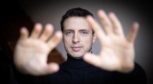 O pianista Leonardo Hilsdorf [Divulgação/Tiago Nunes]