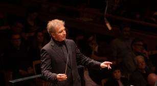 Thierry Fischer durante concerto na Sala São Paulo [Divulgação/Laura Manfredini]