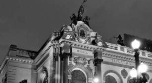 Detalhe da fachada do Theatro Municipal de São Paulo [Revista CONCERTO]