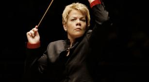 Paul Lewis toca Mozart com Osesp regida por Marin Alsop
