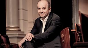 O pianista Alexander Gavryluk [Divulgação/Marco Borggreve]