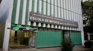 Fachada da Escola de Música de Piracicaba Empem (wikimedia commons, Fábio Mendes)