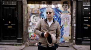 O cravista Mahan Esfahani faz quatro concertos na Sala São Paulo [Divulgação/Kaja Smith]
