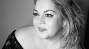 A soprano brasileira Gabriella Di Laccio [Divulgação]