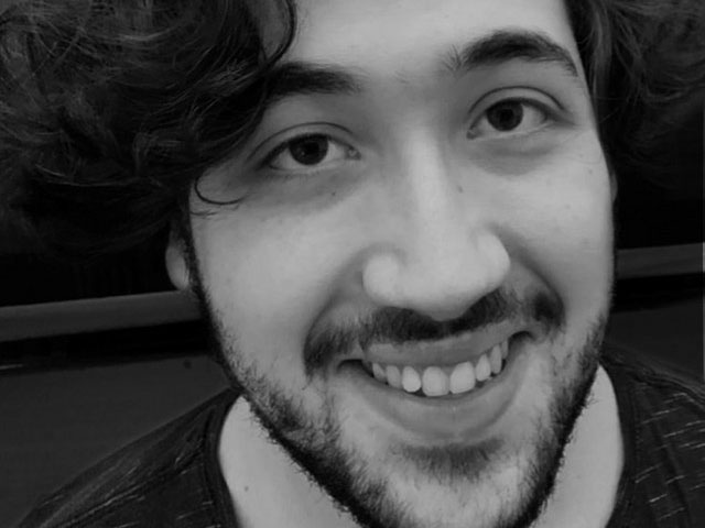 O jovem compositor Piero Schlochauer (reprodução site) O jovem compositor Piero Schlochauer (reprodução site)